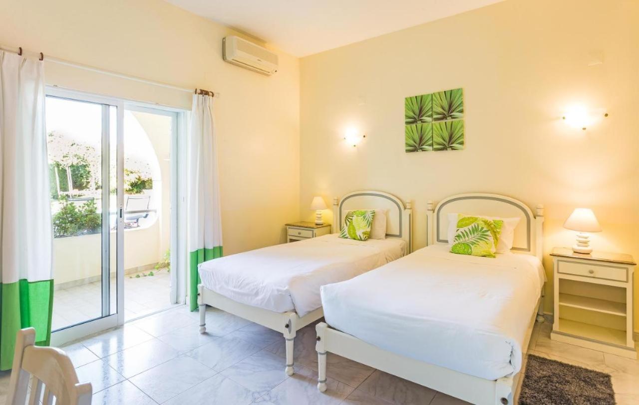 Wot Algarve Hotel Almancil Bagian luar foto