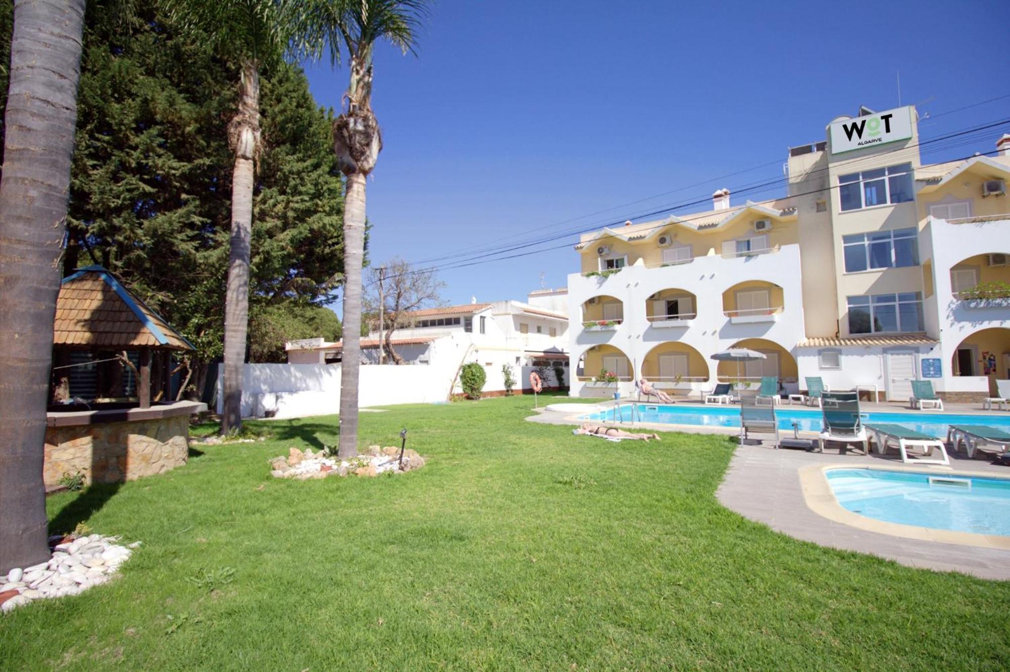 Wot Algarve Hotel Almancil Bagian luar foto