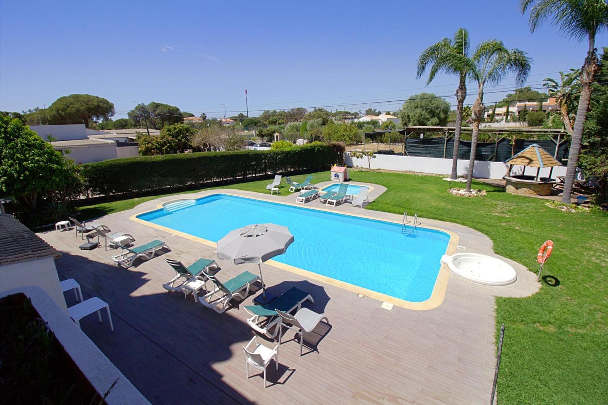 Wot Algarve Hotel Almancil Bagian luar foto