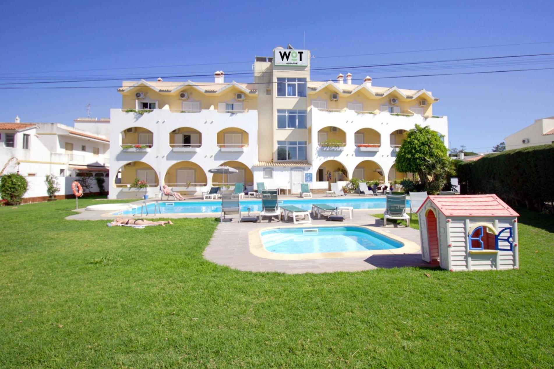 Wot Algarve Hotel Almancil Bagian luar foto