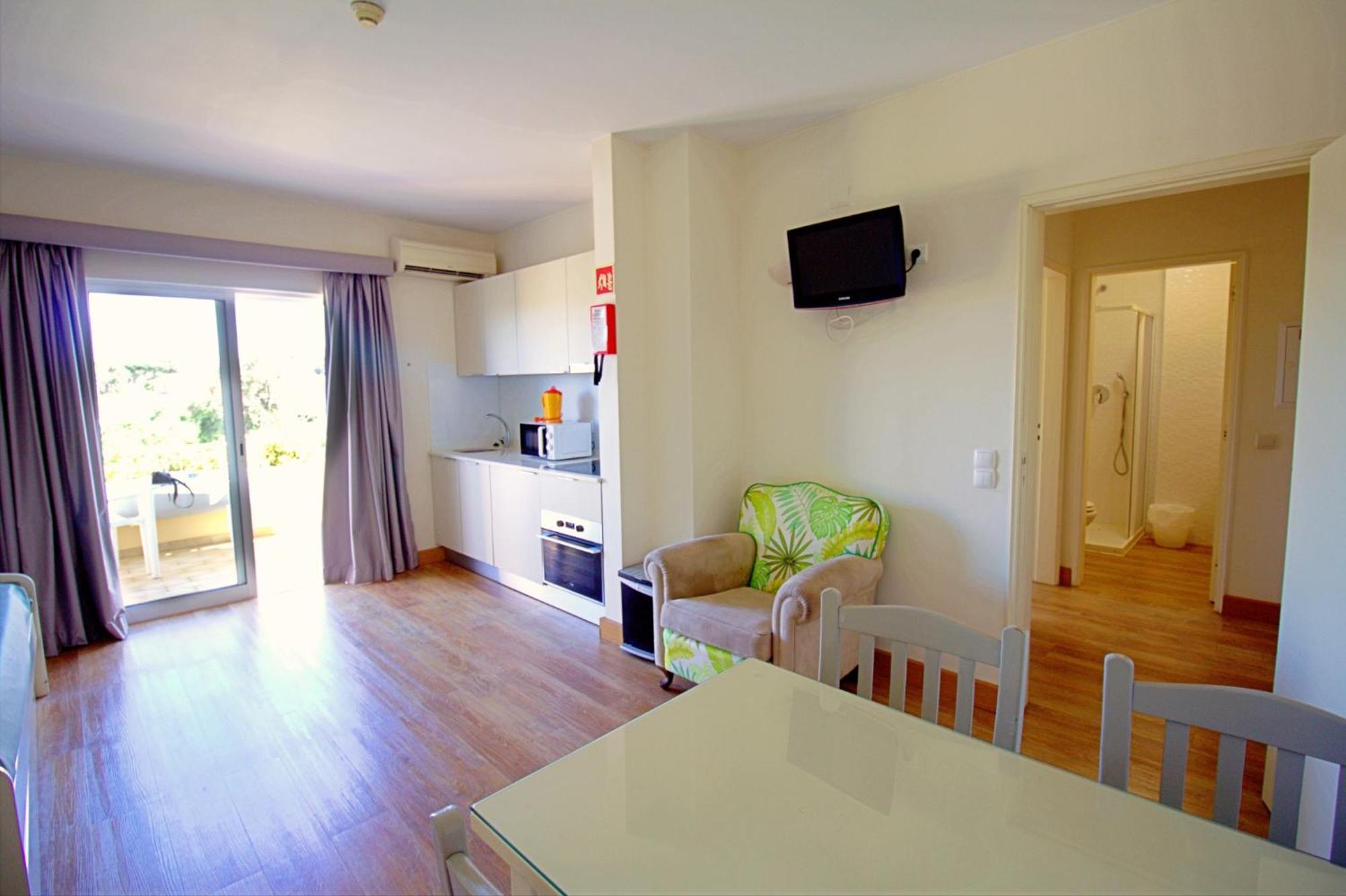 Wot Algarve Hotel Almancil Bagian luar foto